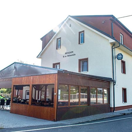 Hostinec A Penzion U Sv. Mikulase Hať Exterior foto