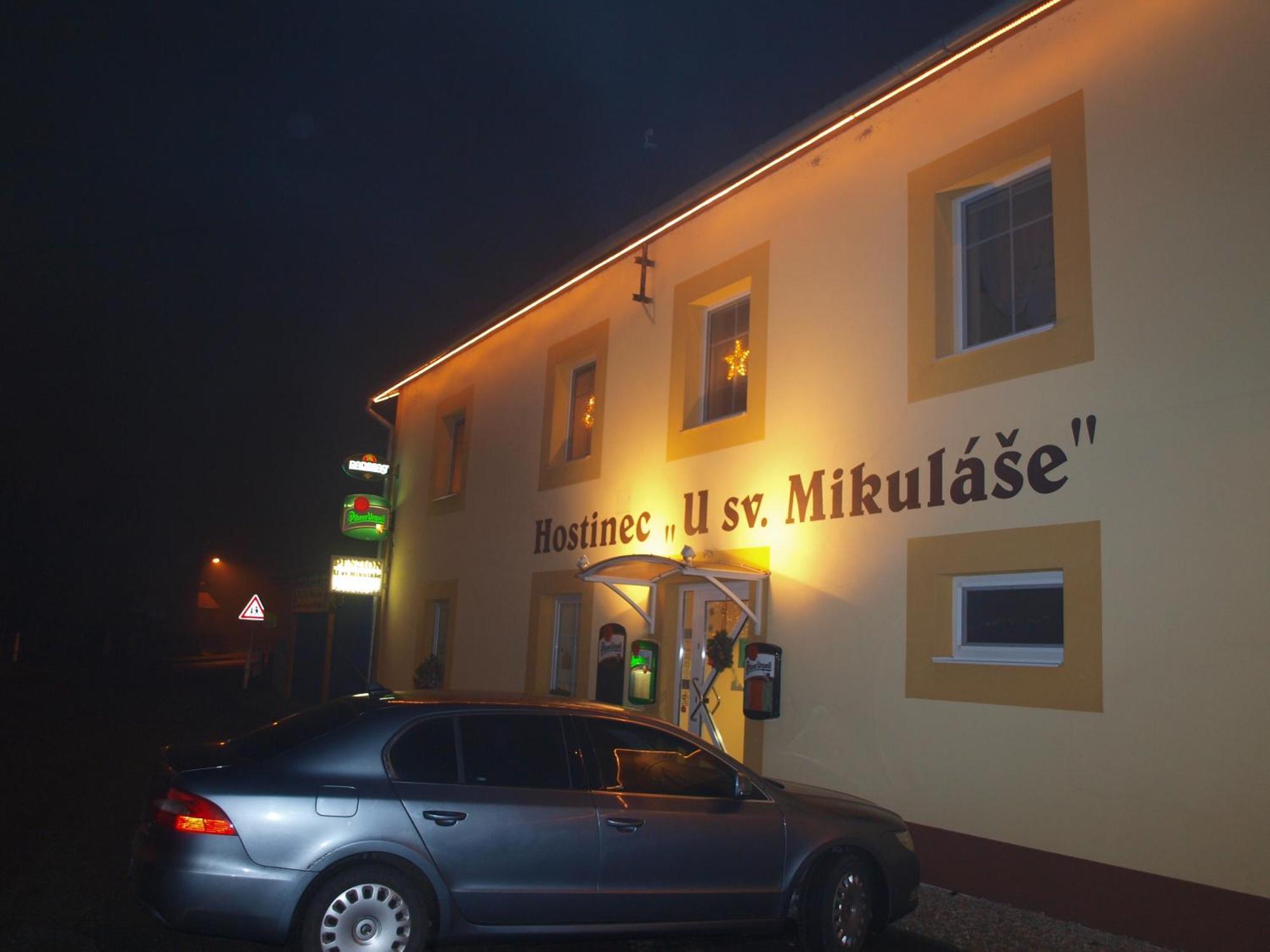 Hostinec A Penzion U Sv. Mikulase Hať Exterior foto